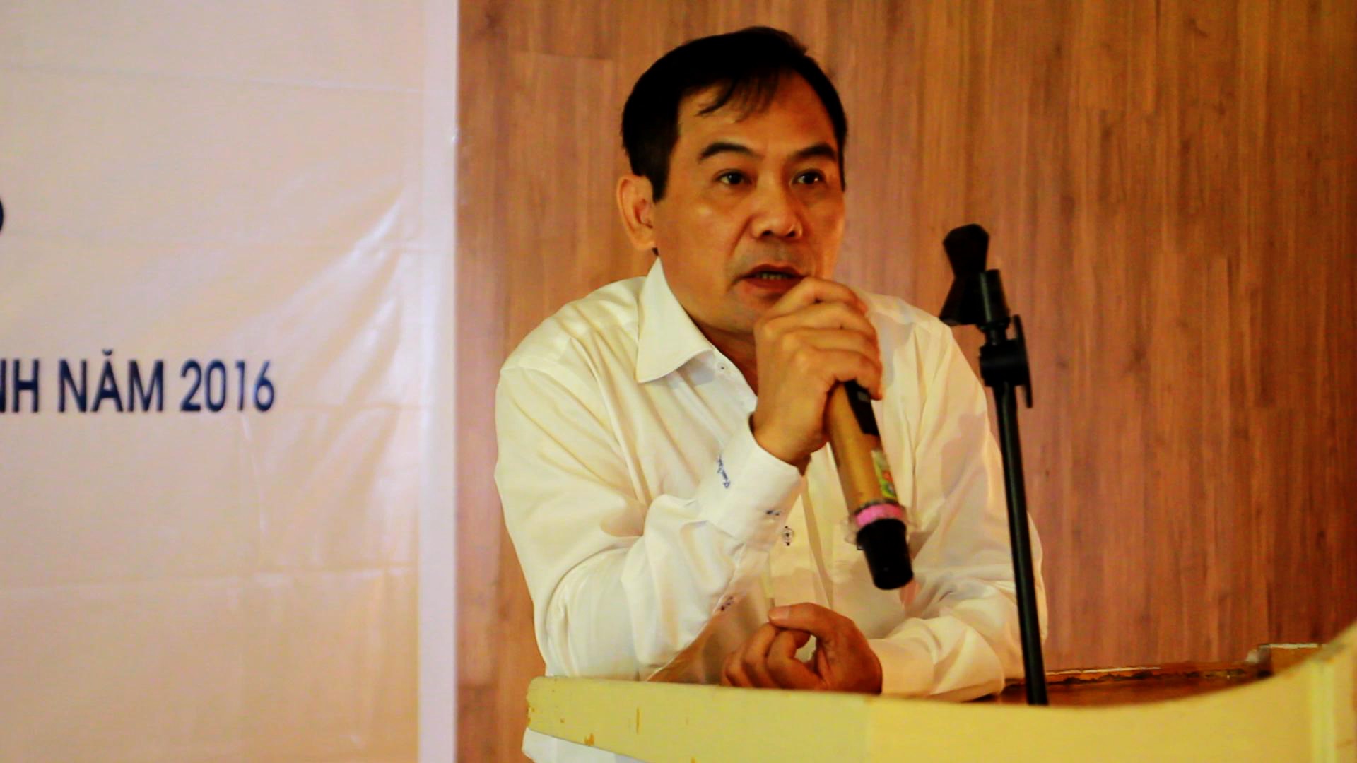 Ông Trần Trọng Dũng, Tổng giám đốc VNI, báo cáo kết quả kinh doanh 6 tháng