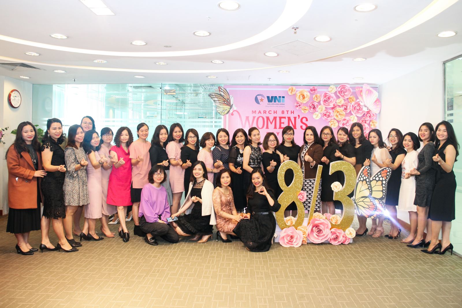 VNI mít tinh chào mừng ngày Quốc tế phụ nữ 8-3